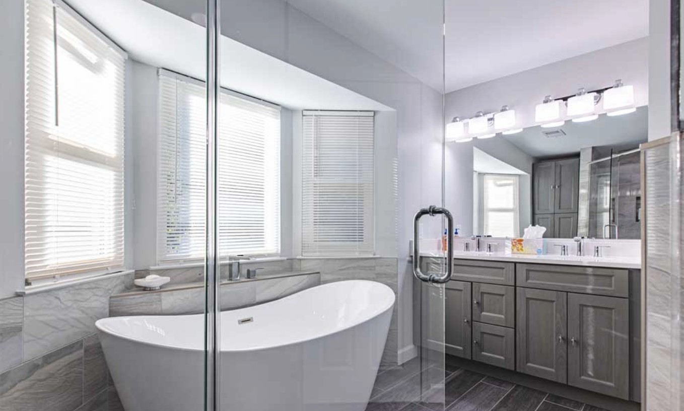Smart Team of Experts for Extraordinary Bathroom Remodeling